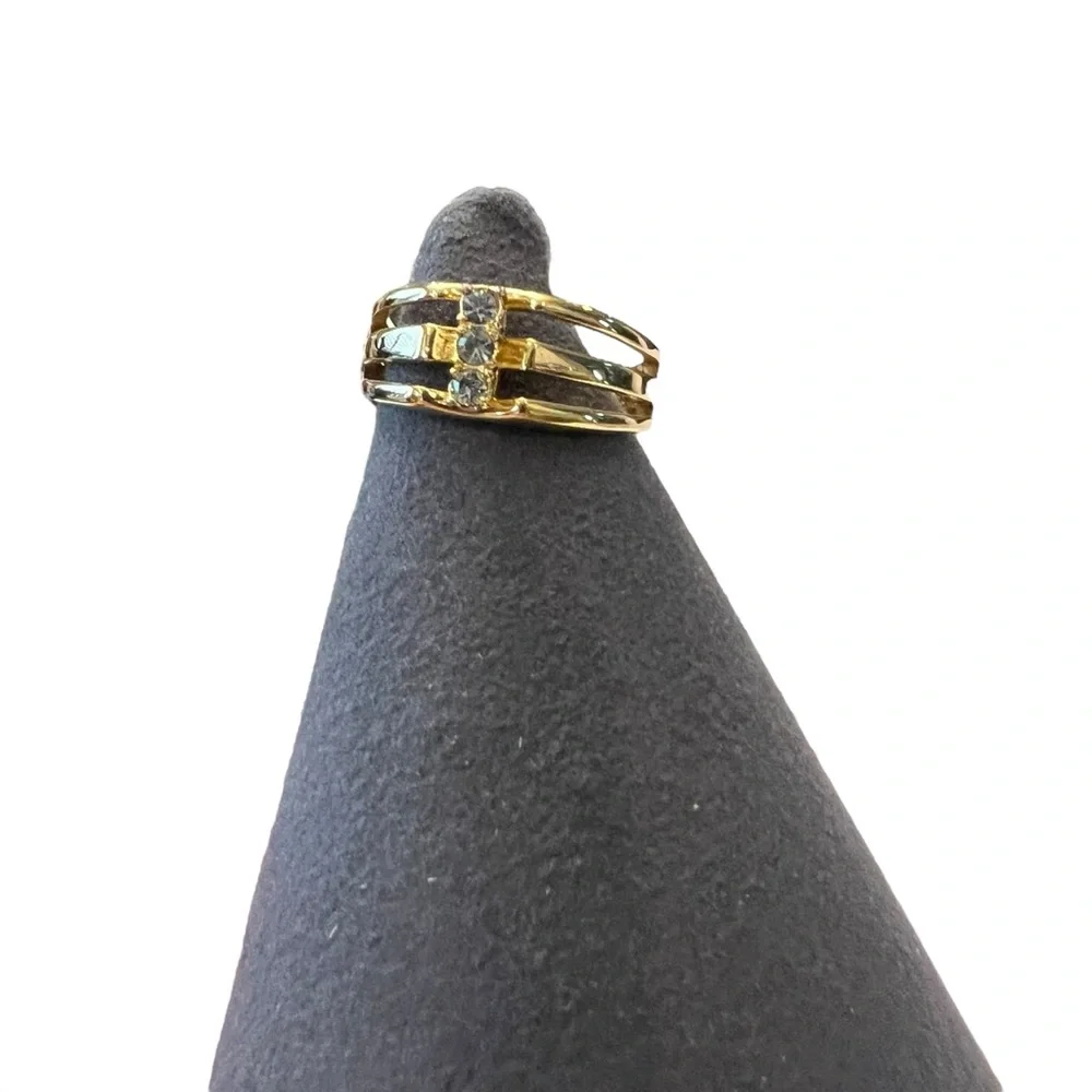 Vintage Triple Rhinestones Gold Tone Vented‎ Ring Size 7.75 Avon Classic Formal